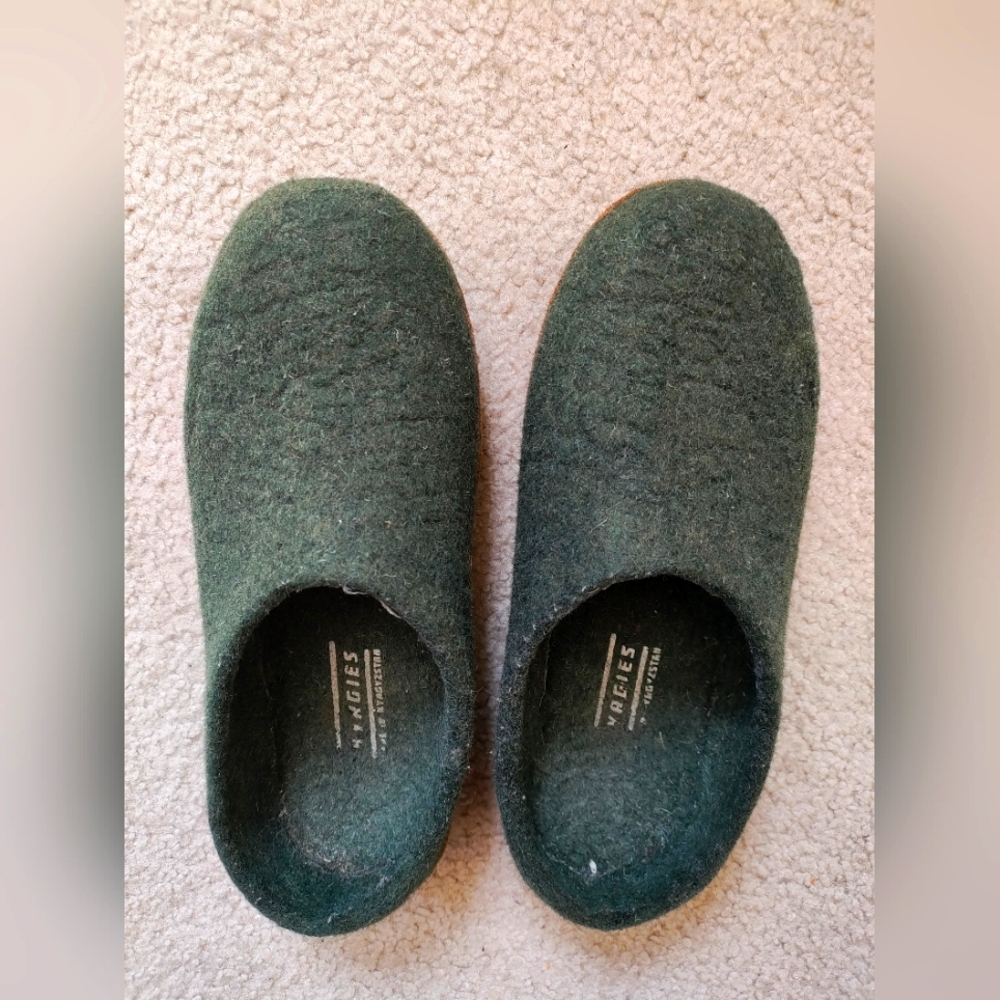 Kyrgies Green Wool Slippers